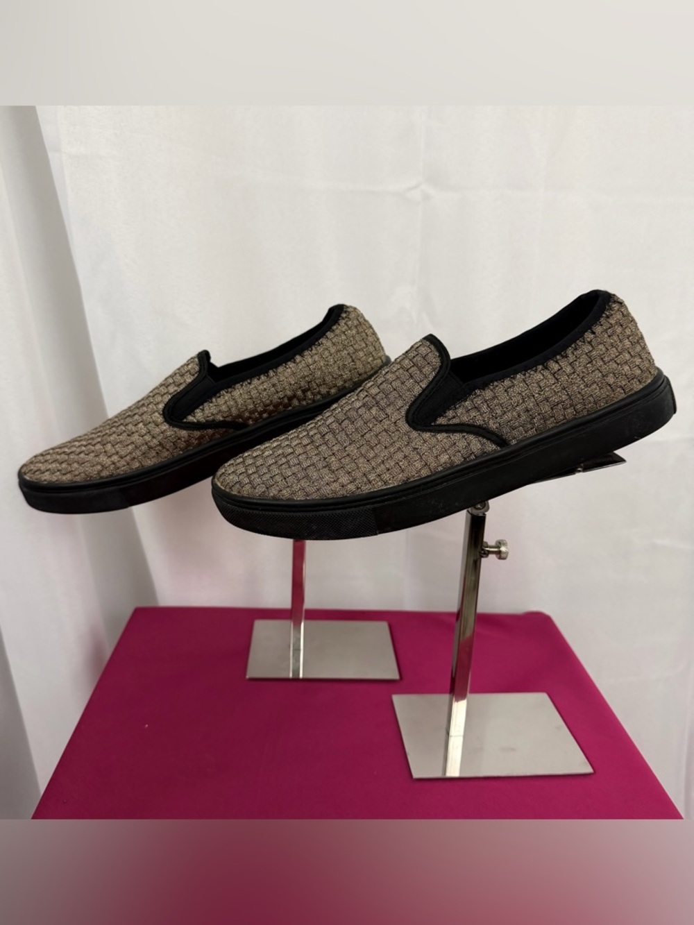 Bernie mev. Gold Bronze w/Black Accents Woven Slip-On Loafers EU39/US 8 NWOT - Picture 4 of 7